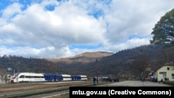 Травмованих немає. Всіх пасажирів до місць призначення вже доставляємо автотранспортом. Фото архівне
