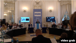 Русия оппозициясенең Польшада узган халык депутатлары җыены