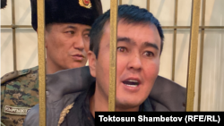 Чыңгыз Капаров сот залында. Архивдик сүрөт. 