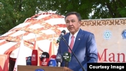 Кубанычбек Өмүралиев.