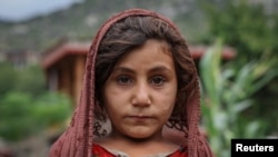 کودک آسیب دیده از زلزله مرگبار در شرق افغانستان 