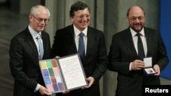 Եվրամիության ներկայացուցիչները` մրցանակը ստանալիս, Նորվեգիա, 10-ը դեկտեմբերի, 2012