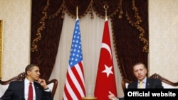 Барак Обама менен Режеп Тайып Эрдоган бир катар маселелерди талкуулашты. Алардын арасында Иран,Ооганстан башкы темалардан болду. 