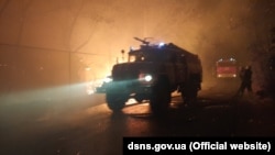 За даними ДСНС, найскладніша обстановка склалася на проміжку від Станиці Луганської та Сєвєродонецька