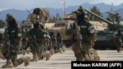 همه تجهیزات اردوی پیشین افغانستان به چنگ طالبان افتاده است