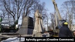 Пам’ятник планують перемістити до Музею авіації