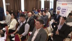 ЖСДП съезінде бақталас партияларды сөкті  