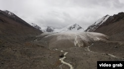 Кыргызстандагы 3500дөн ашык суулардагы мөңгүнүн үлүшү жай мезгилинде 50-70% чейин жетет.