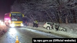 Триває слідство за статтею про «порушення правил безпеки дорожнього руху, що спричинили загибель кількох осіб»