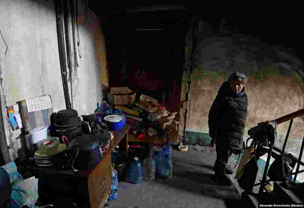 Россия пообещала восстановить Мариуполь, который сильно пострадал, но многие из оставшихся в городе жителей, такие как 68-летняя Александра Зеленская, остались один на один с проблемами