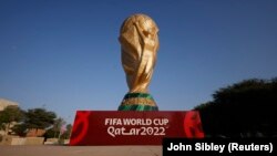 Дохадагы чемпионат өтө турган стадиондун алды. 