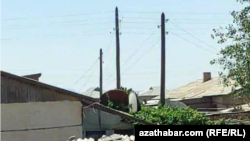 Ilatly ýerleri elektrik togy bilen kadaly üpjün edilmeýän Mary welaýatynda ýurduň eksport edýän elektrik toguny öndürýän iri desgalary ýerleşýär. 