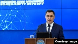 Президент Садыр Жапаров  “Жарандык жана санариптик билим берүү борборлору” долбоорунун ачылышында. 6-сентябрь, 2022-жыл. Бишкек. 