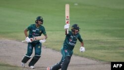 دو بازیکن تیم ملی کریکت پاکستان