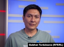 Болот Темиров.