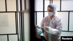 Франциядагы анализ тапшыруу борбору. Архивдик сүрөт