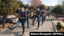  Мар Байжиевди акыркы сапарга узатуу учуру. 