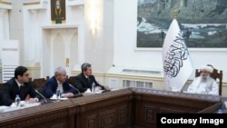 Türkmen DIM-niň başlygy Reşit Meredowyň ýolbaşçylygyndaky wekiliýet premýer-minbsitr Molla Hassan Akhund bilen duşuşdy.