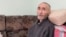 15 жылдан артық отырған түрмеден құр сүлдері шыққан диссидент ақын Арон Атабек. Алматы, 6 қазан, 2021 жыл.