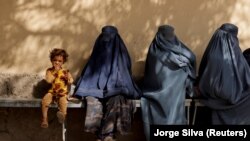 Захід висловив серйозну стурбованість погіршенням ситуації з правами людини, особливо з правами жінок, після того, як в серпні таліби захопили владу в Афганістані