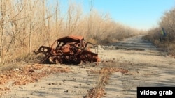 Теперішній вигляд Бахмутської траси в районі 29 блокпосту, листопад 2014 року