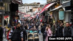 Ստամբուլի առևտրական թաղամասերից մեկը, նոյեմբեր, 2021թ․
