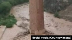 جمع شدن آب در پای منار جام ولایت غور