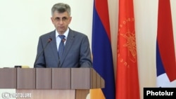 Դավիթ Իշխանյան, արխիվ