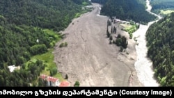 Шови, 4 августа