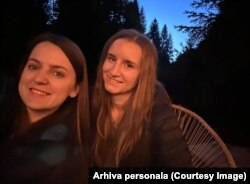 Oana Maxim și Alexandra Ivanov( foto dreapta) erau prietene bune din clasele gimnaziale.