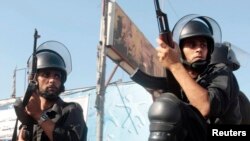 دو تن از افراد گروه حماس 