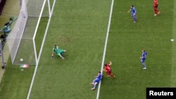 Գերմանիա - Շվեյցարիայի հավաքականը առաջին գնդակն է ուղարկում Իտալիայի ընտրանու դարպասը, Բեռլին, 29-ը հունիսի, 2024թ․