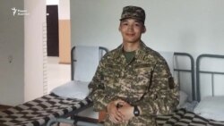 Солдат-срочник впал в кому. Его мать не верит, что это следствие «пневмонии»