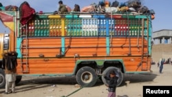 افغان های مهاجر که از پاکستان اخراج شده اند