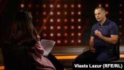 Ростислав Шурма стверджує, що його брат Олег «є успішним підприємцем упродовж вже багатьох років».