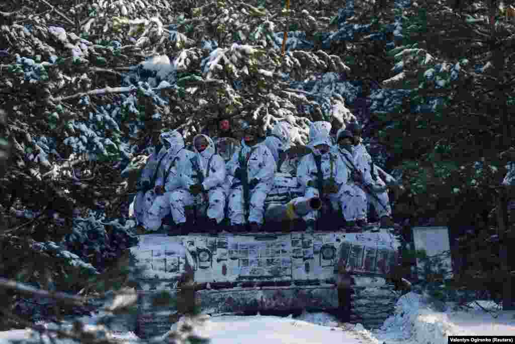 Украинские солдаты проходят подготовку. 5-декабря.&nbsp;