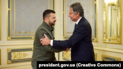 Украинанын президенти Владимир Зеленский жана АКШнын мамлекеттик катчысы Энтони Блинкен. Киев, 6-сентябрь, 2023-жыл. 