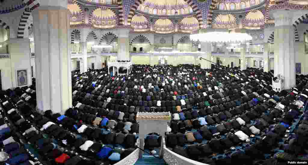 Имам Сарахси мечити.