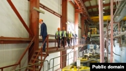 Armenia - Prime Minister Nikol Pashinian visits a mining enterprise in Agarak, August 18, 2023.