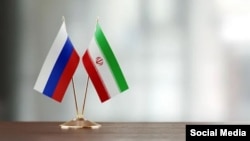 Ռուսաստանի և Իրանի դրոշները