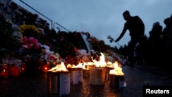 Крокус залдагы окуяда каза болгондорду эскерүү.