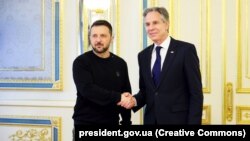 Президент України Володимир Зеленський і державний секретар США Ентоні Блінкен (праворуч). Київ, 14 травня 2024 року