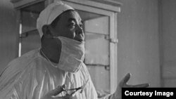 Иса Ахунбаев. Архивдик сүрөт 