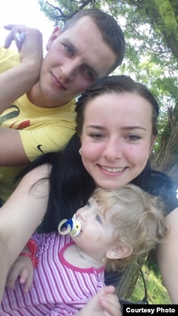 Володимир Коляда із дружиною Вікою і донькою Марією.