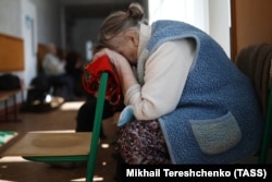 Женщина в пункте временного размещения