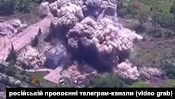 Липці, Харківщина. На фото, як заявляла Росія, наслідки першого застосування плануючої бомби ФАБ-3000 з УМПК