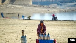 چای در افغانستان به دلیل قیمت پایین آن، یکی از اصلی‌ترین نوشیدنی ها به شمار می‌رود.