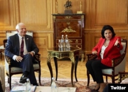 Під час перемовин президентки Грузії Саломе Зурабішвілі та керівника дипломатії ЄС Жозепа Борреля. Брюссель, вересень 2023 року