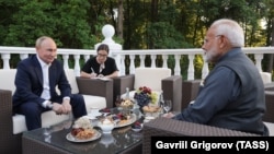 Владимир Путин жана Нарендра Моди. 