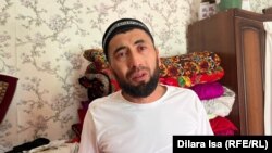 Беш жашар кыздын атасы.